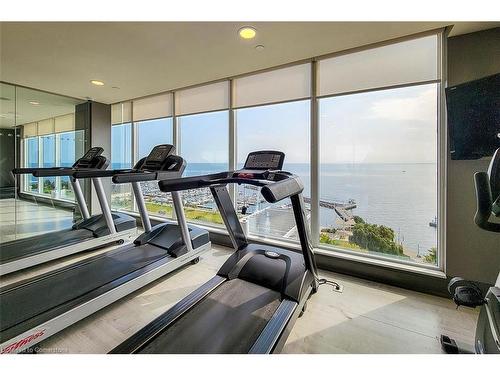 323-11 Bronte Road, Oakville, ON - Indoor Photo Showing Gym Room