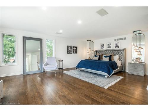 6345 Mcniven Court, Burlington, ON - Indoor Photo Showing Bedroom