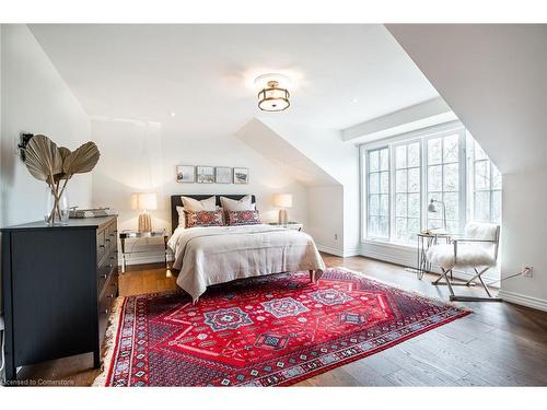 6345 Mcniven Court, Burlington, ON - Indoor Photo Showing Bedroom