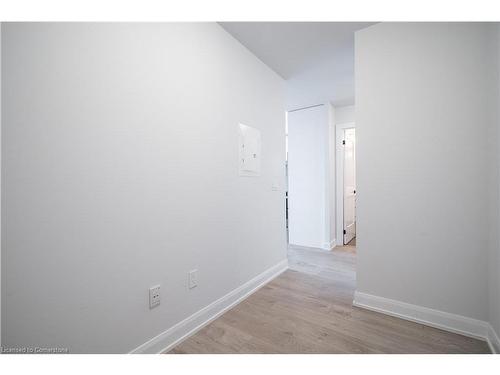 408-3220 William Coltson Avenue, Oakville, ON - Indoor Photo Showing Other Room