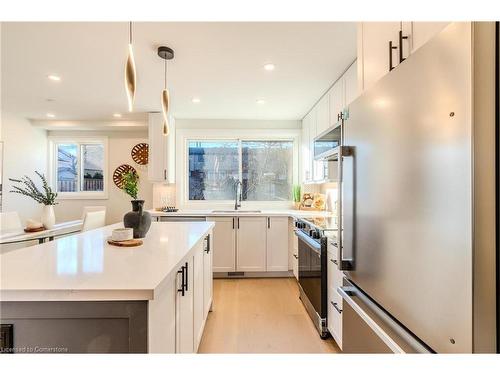 30 Angus Road, Hamilton, ON - Indoor Photo Showing Kitchen With Stainless Steel Kitchen With Upgraded Kitchen