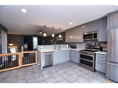 43 Brewster Way, Brantford, ON - Indoor Photo Showing Kitchen With Stainless Steel Kitchen