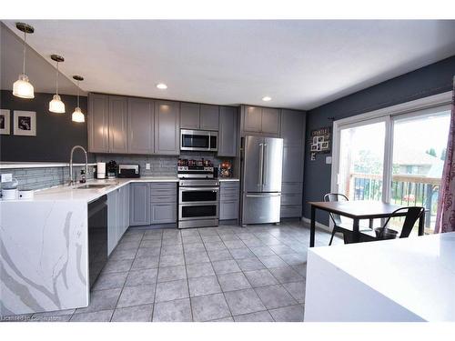 43 Brewster Way, Brantford, ON - Indoor Photo Showing Kitchen With Stainless Steel Kitchen