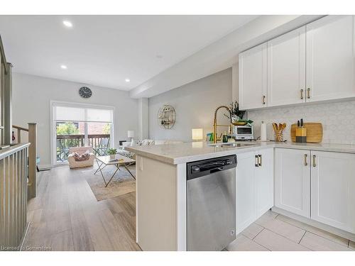 4 Wilings Lane, Ancaster, ON - Indoor Photo Showing Kitchen