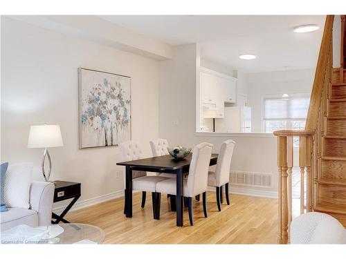 682 Summers Common, Burlington, ON - Indoor Photo Showing Dining Room