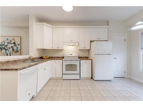 682 Summers Common, Burlington, ON - Indoor Photo Showing Kitchen With Double Sink