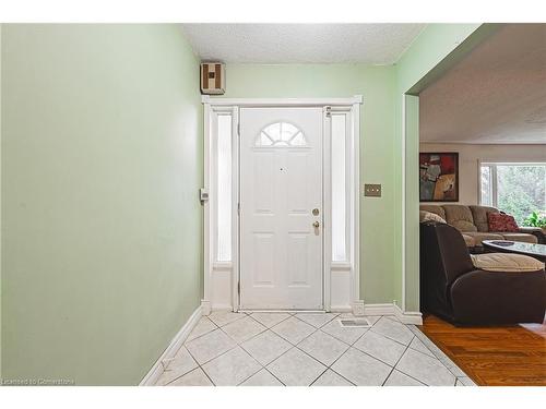 5100 White Church Road, Glanbrook, ON - Indoor Photo Showing Other Room