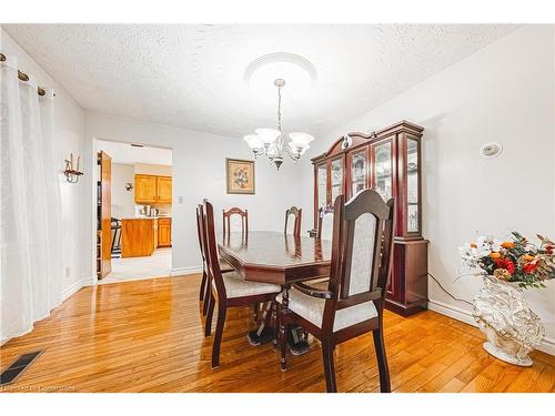 5100 White Church Road, Glanbrook, ON - Indoor Photo Showing Dining Room