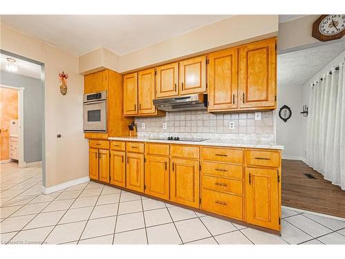 5100 White Church Road, Glanbrook, ON - Indoor Photo Showing Kitchen