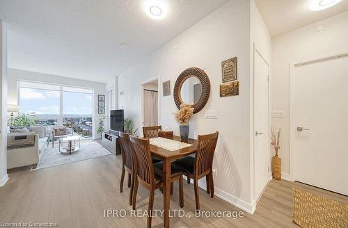 901-4011 Brickstone Mews, Mississauga, ON - Indoor Photo Showing Dining Room