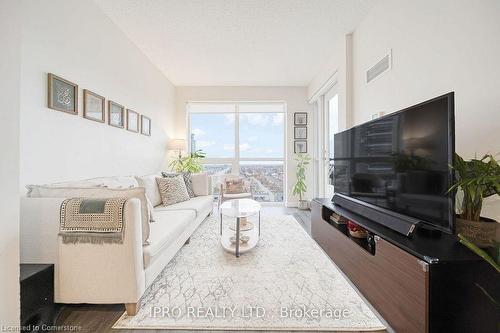 901-4011 Brickstone Mews, Mississauga, ON - Indoor Photo Showing Living Room