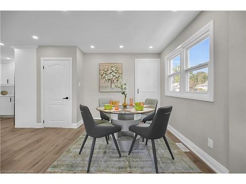 4 James Avenue, Stoney Creek, ON - Indoor Photo Showing Dining Room