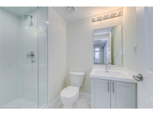 105-1577 Rose Way, Milton, ON - Indoor Photo Showing Bathroom