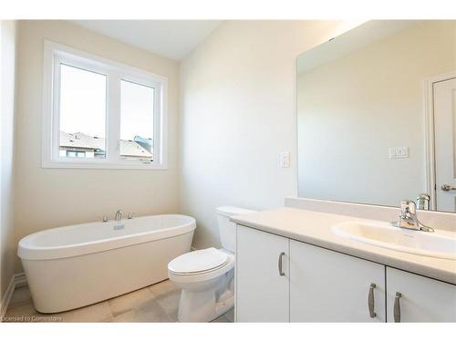 1405 Oakmont Common, Burlington, ON - Indoor Photo Showing Bathroom