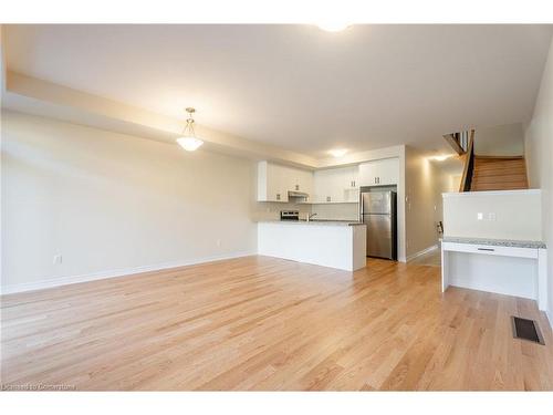 1405 Oakmont Common, Burlington, ON - Indoor Photo Showing Kitchen