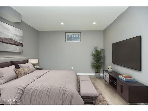 Lower-97 Gatestone Drive, Stoney Creek, ON - Indoor Photo Showing Bedroom