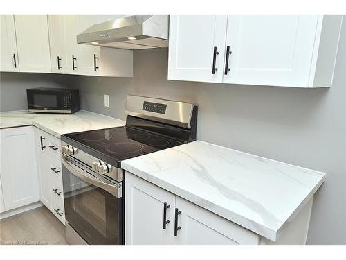 Lower-97 Gatestone Drive, Stoney Creek, ON - Indoor Photo Showing Kitchen