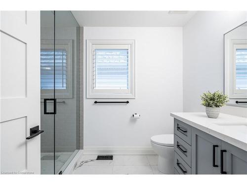 2356 Norland Drive, Burlington, ON - Indoor Photo Showing Bathroom