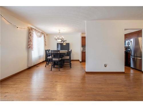 37 Kinross Street, Caledonia, ON - Indoor Photo Showing Dining Room