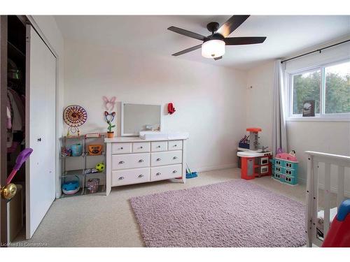 37 Kinross Street, Caledonia, ON - Indoor Photo Showing Bedroom