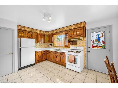 48 Crawford Drive, Hamilton, ON - Indoor Photo Showing Kitchen With Double Sink