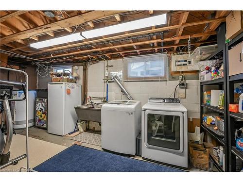 2398 Maryvale Court, Burlington, ON - Indoor Photo Showing Laundry Room