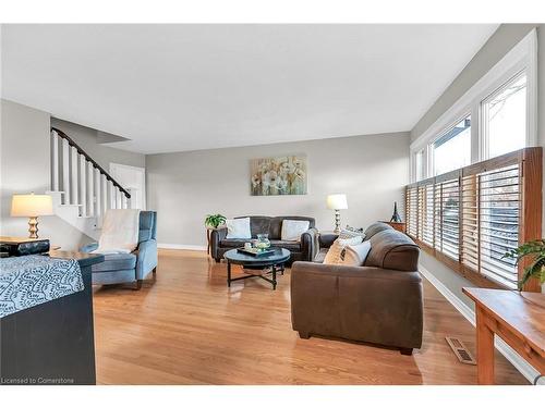 2398 Maryvale Court, Burlington, ON - Indoor Photo Showing Living Room