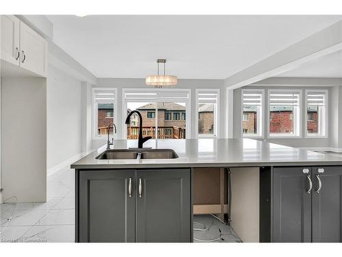 1055 Edinburgh Drive, Woodstock, ON - Indoor Photo Showing Kitchen With Double Sink