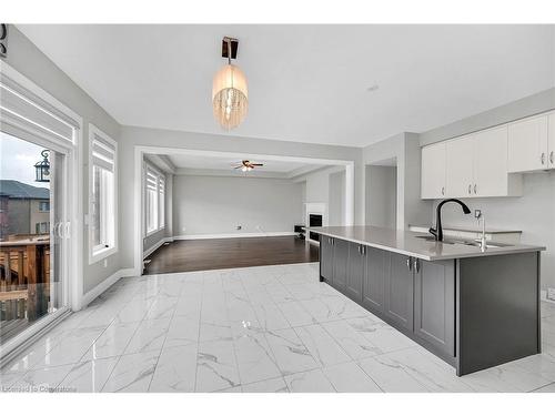 1055 Edinburgh Drive, Woodstock, ON - Indoor Photo Showing Kitchen