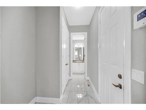 1055 Edinburgh Drive, Woodstock, ON - Indoor Photo Showing Other Room