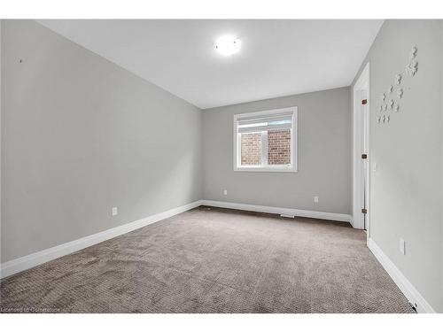 1055 Edinburgh Drive, Woodstock, ON - Indoor Photo Showing Other Room