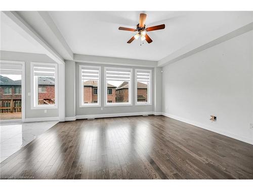 1055 Edinburgh Drive, Woodstock, ON - Indoor Photo Showing Living Room