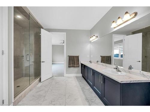 1055 Edinburgh Drive, Woodstock, ON - Indoor Photo Showing Bathroom