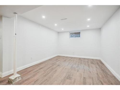 118 Deschene Avenue, Hamilton, ON - Indoor Photo Showing Other Room