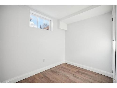 118 Deschene Avenue, Hamilton, ON - Indoor Photo Showing Other Room