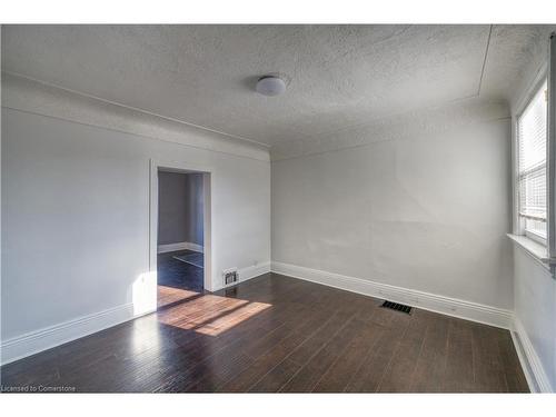 2-48 Shaw Street, Hamilton, ON - Indoor Photo Showing Other Room