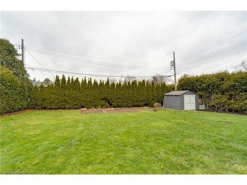 685 Iroquois Avenue, Ancaster, ON - Outdoor