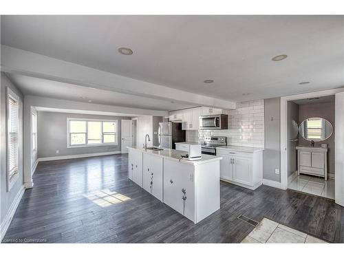 3-48 Shaw Street, Hamilton, ON - Indoor Photo Showing Kitchen