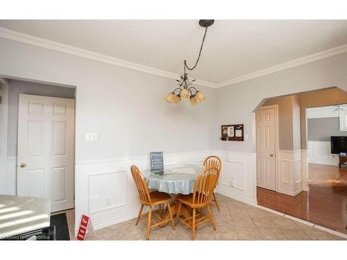 39 Brant Street, Oakville, ON - Indoor Photo Showing Dining Room