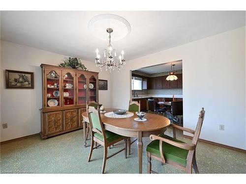 49 Christopher Drive, Hamilton, ON - Indoor Photo Showing Dining Room