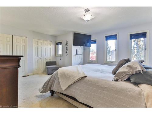 12 Kilty Court, Caledonia, ON - Indoor Photo Showing Bedroom