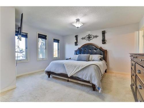 12 Kilty Court, Caledonia, ON - Indoor Photo Showing Bedroom