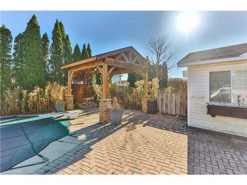 12 Kilty Court, Caledonia, ON - Outdoor With Deck Patio Veranda