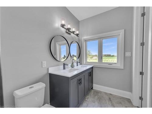 389 Concession 4 Road, Fisherville, ON - Indoor Photo Showing Bathroom