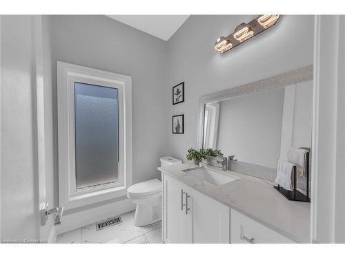 389 Concession 4 Road, Fisherville, ON - Indoor Photo Showing Bathroom