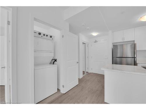 426-460 Dundas Street E, Hamilton, ON - Indoor Photo Showing Laundry Room