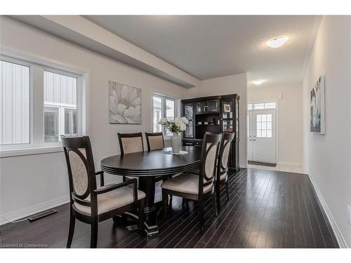 4021 Cachet Court, Beamsville, ON - Indoor Photo Showing Dining Room