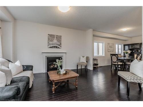 4021 Cachet Court, Beamsville, ON - Indoor Photo Showing Living Room With Fireplace