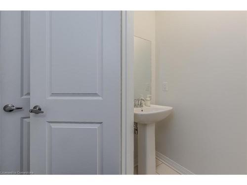 4021 Cachet Court, Beamsville, ON - Indoor Photo Showing Bathroom