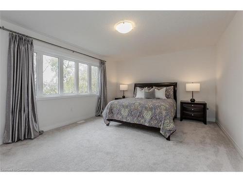 4021 Cachet Court, Beamsville, ON - Indoor Photo Showing Bedroom